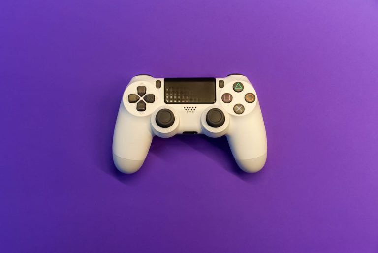 Can You Use a PS4 Controller on Xbox One? (2023) PC Webopaedia