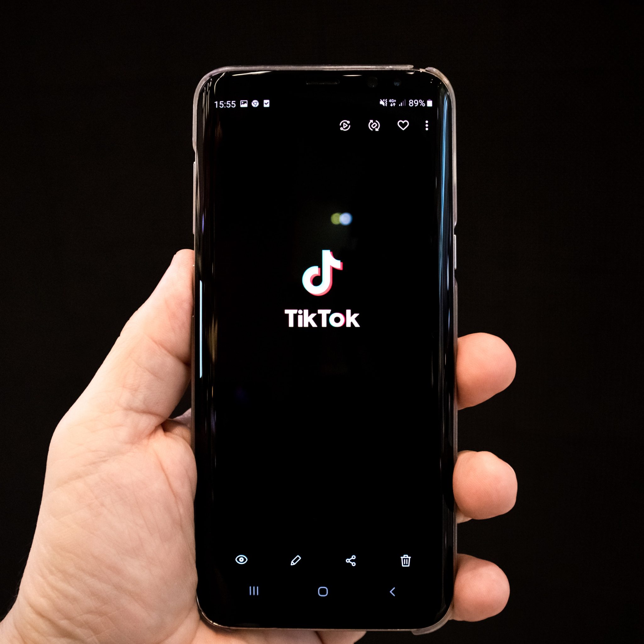 Deyjean Dance Challenge: Join The Tiktok Fun! - 29vk34u